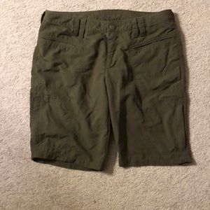 Columbia women’s olive hiking shorts